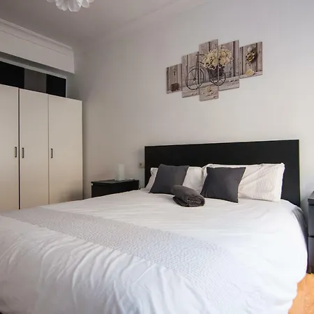 6 Rua Hernan Cortes Apartment